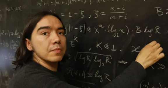 Para premiarlo: Académico chileno resolvió enigma matemático con casi un siglo de antigüedad