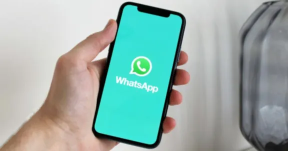 Mitch: Whatsapp reduce de 16 a 13 años la edad mínima para sus usuario en Europa