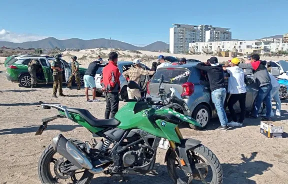 Operativo de Carabineros termina con dos personas detenidas en el mirador de La Herradura