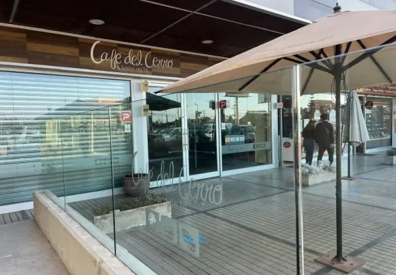 Desmantelan Café del Cerro: Pareja querellada por fraude en CGGV administraba el local