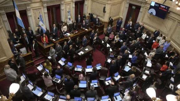 Nueva polémica en Argentina: Senadores se aumentan el sueldo en 170%