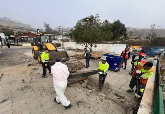 Realizan operativo de desalojo en sector mirador de La Herradura en Coquimbo