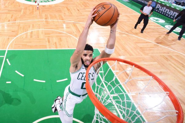 Jayson Tatum hace historia con sus 53 puntos ante Minnesota