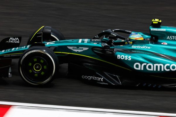 Aston Martin pide una revisión a la sanción de Fernando Alonso en China