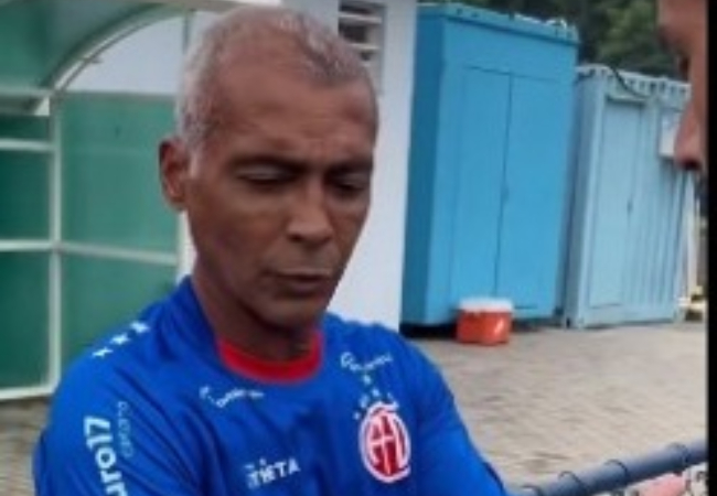 VIDEO | Romario regresa a las canchas