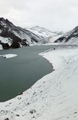 Cerca de 40 centímetros de nieve cayeron en la provincia del Elqui