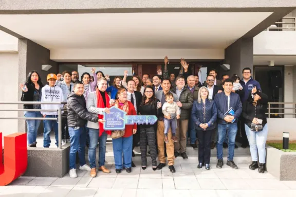 Entrega de edificio Los Fundadores: una nueva esperanza para Barrio Baquedano