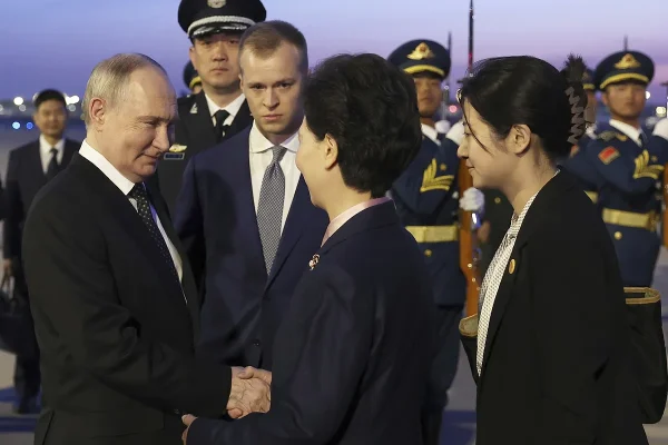 Putin y Xi Jinping desafan a Estados Unidos anunciando que fortalecern los lazos militares