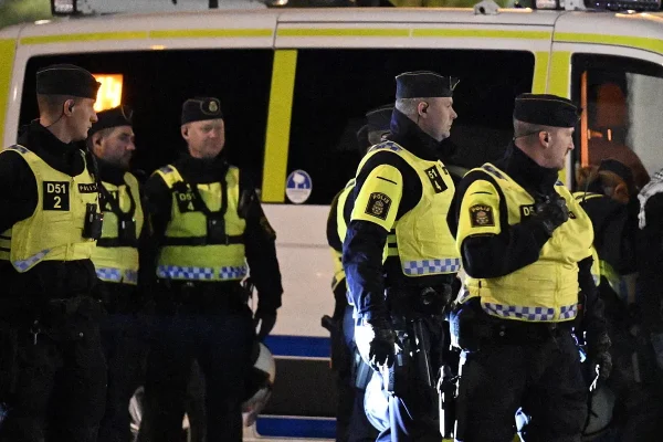 Varios detenidos, entre ellos un nio de 14 aos, en Estocolmo tras escuchar disparos cerca de la embajada israel