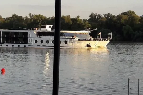 Dos muertos y cinco desaparecidos tras chocar dos embarcaciones en el Danubio