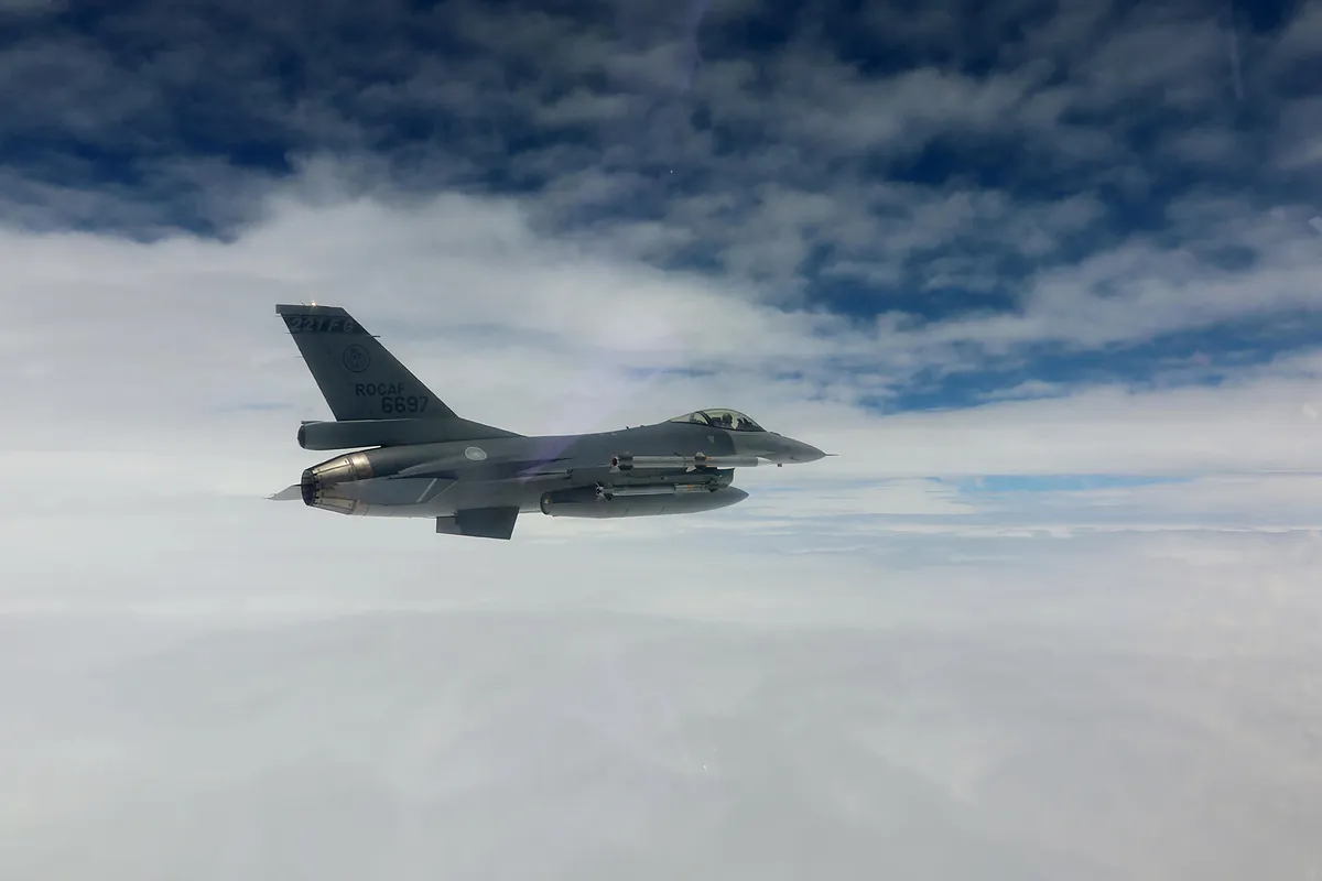 Blgica se compromete a entregar 30 cazas F-16 a Ucrania de aqu a 2028