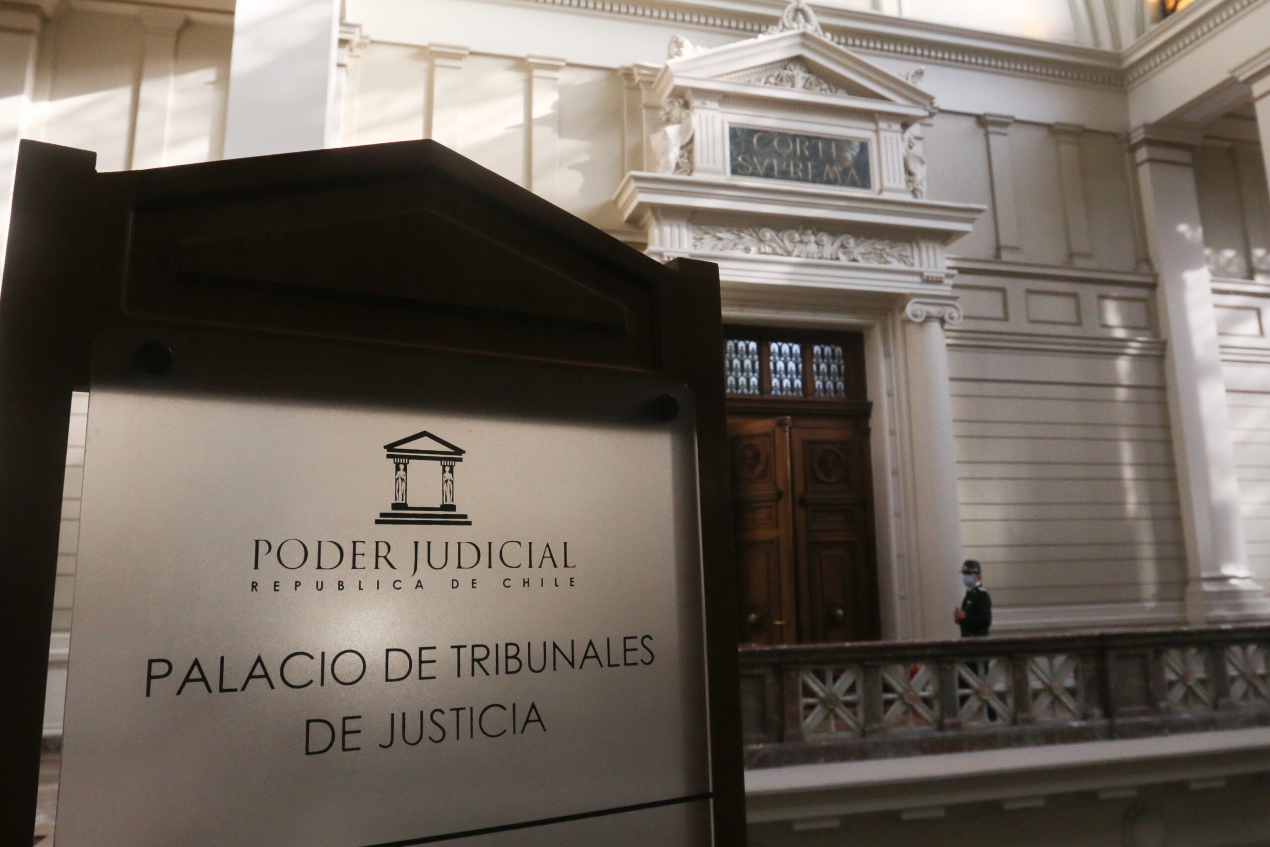 Corte de Santiago ordena ingreso de excarabineros condenados por apremios ilegítimos a penal Colina I