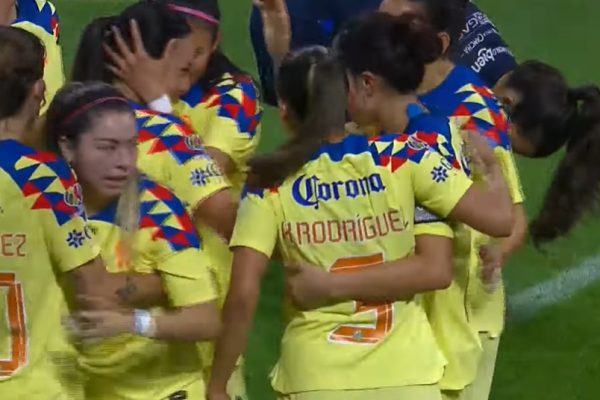 América femenil también acaricia el título