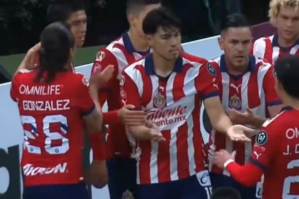 Erick Gutiérrez y Pavel Pérez entraron en la lista de Chivas