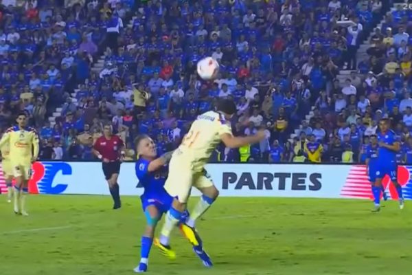 América y Cruz Azul protagonizaron duelo electrizante de ida