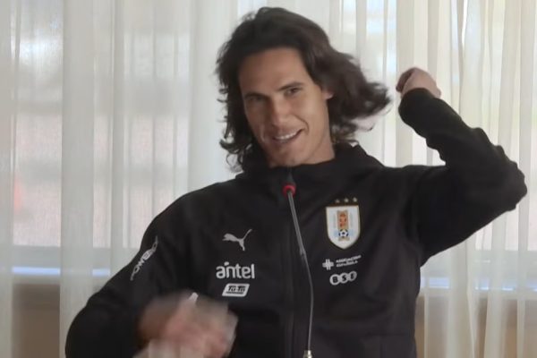 Edinson Cavani hizo sorpresivo anuncio