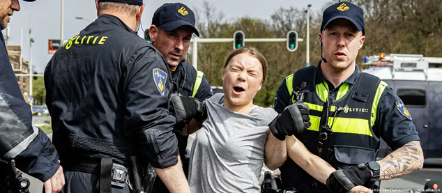 Activista climática Greta Thunberg es arrestada en Países Bajos durante protesta