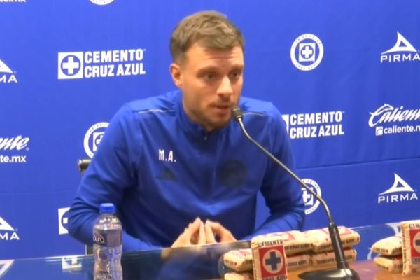 Martín Anselmi renovó contrato como DT de Cruz Azul