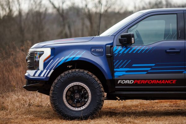 Ford patenta un futuro del maletero delantero: ver la televisión