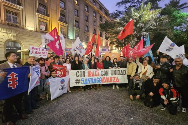 Se celebró apoyo del oficialismo y la DC a reelección de Irací Hassler en Santiago