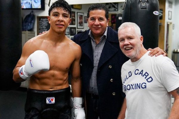 Jaime Munguía, Fernando Beltrán y Freddie Roach