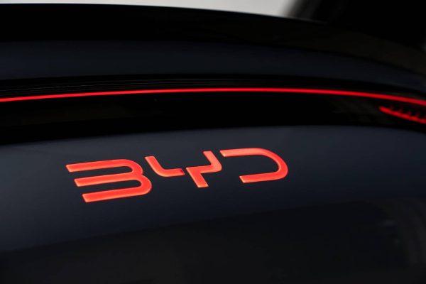 Francia envía una petición de amistad a BYD, ¿se instalará en el país vecino?