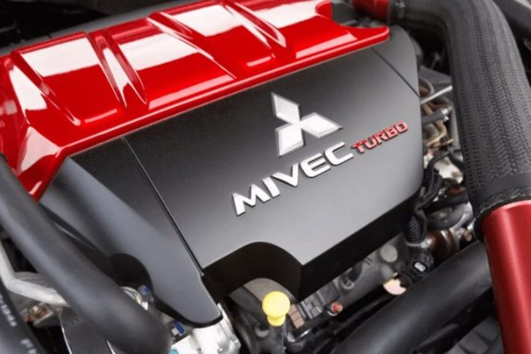 El destino del pistón del Mitsubishi Lancer Ralliart con motor de cuatro cilindros al mezclar turbo, altas RPM y casi 300 CV