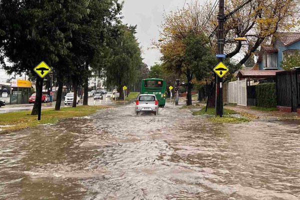 Qué se puede esperar de las lluvias de este jueves en Santiago