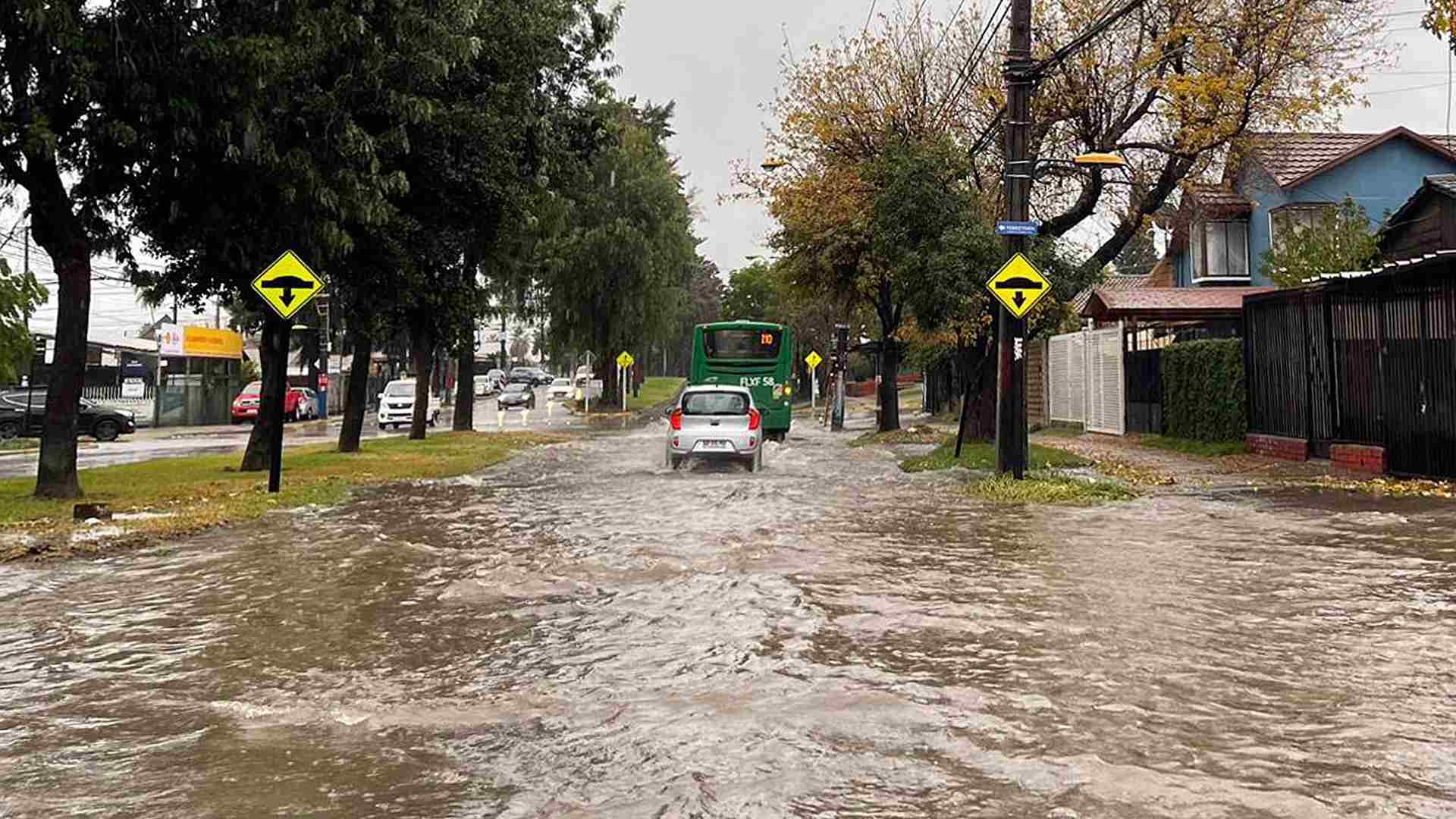 Qué se puede esperar de las lluvias de este jueves en Santiago
