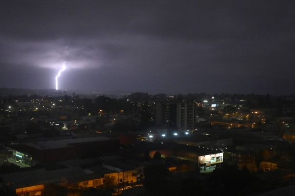 En qué regiones habrá tormentas eléctricas el jueves y viernes