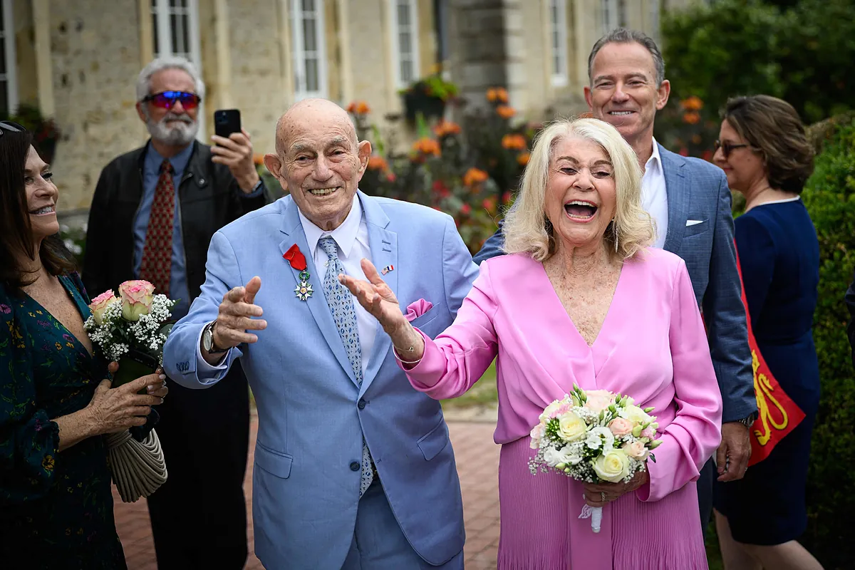Un veterano de la II Guerra Mundial se casa en Normanda tras la conmemoracin del "Da D"