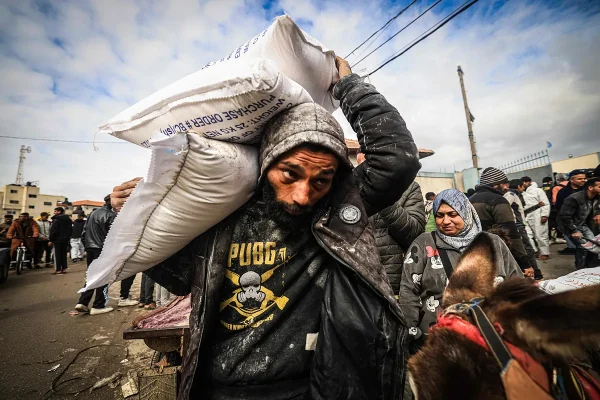 Israel anuncia "pausas humanitarias" diarias en el sur de Gaza para permitir que entre ms ayuda