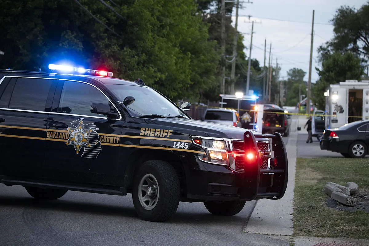 Un hombre deja diez heridos, incluido un nio de ocho aos, tras disparar indiscriminadamente en un parque acutico de Detroit