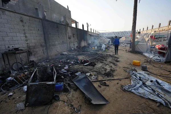 Un bombardeo en una instalacin de la Franja de Gaza con cientos de desplazados deja al menos 22 muertos y 45 heridos