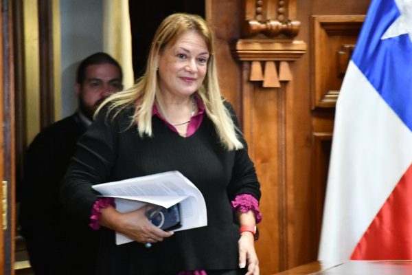 Angela Vivanco responde a gestiones de su pareja en elección de Fiscal Nacional