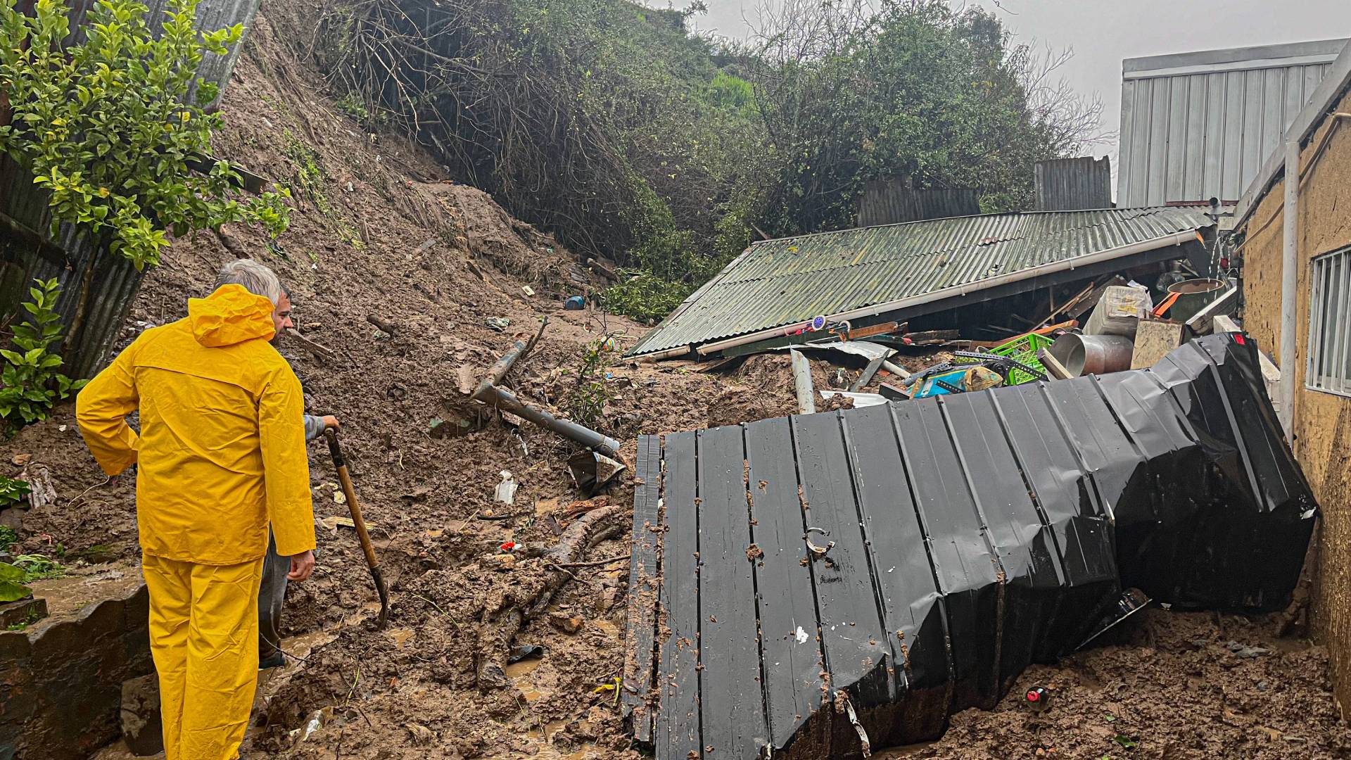 Cerro Zaror: la falla que obligó a evacuar a 36 familias por peligro de derrumb