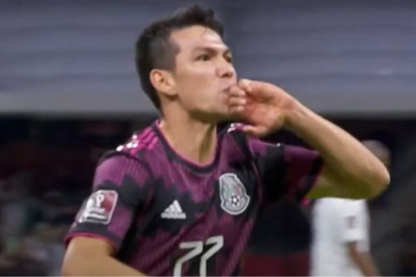 Esta es la interesante invitación de Hirving Lozano a Guillermo Ochoa