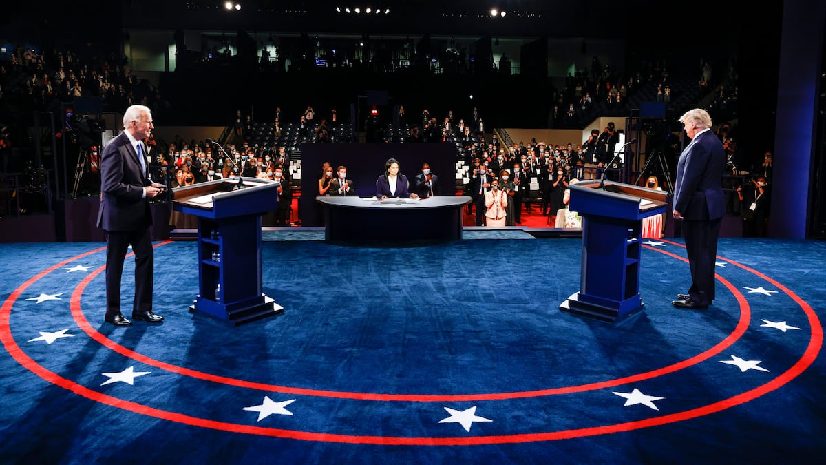 Trump y Biden, ante el difícil reto de atraer a los moderados en un debate sin concesiones | Elecciones USA