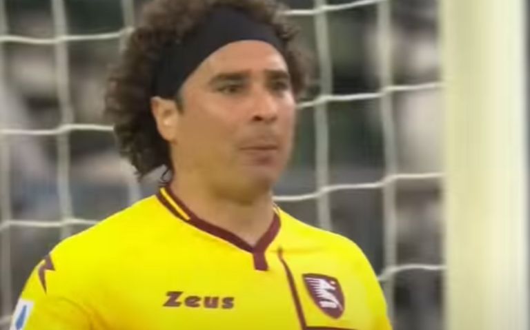 Guillermo Ochoa, mejor arquero de la Serie A en la jornada 9