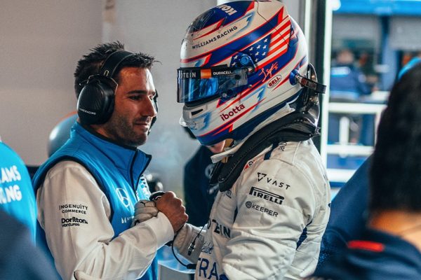 En Williams esperan por Mercedes para reemplazar a Logan Sargeant