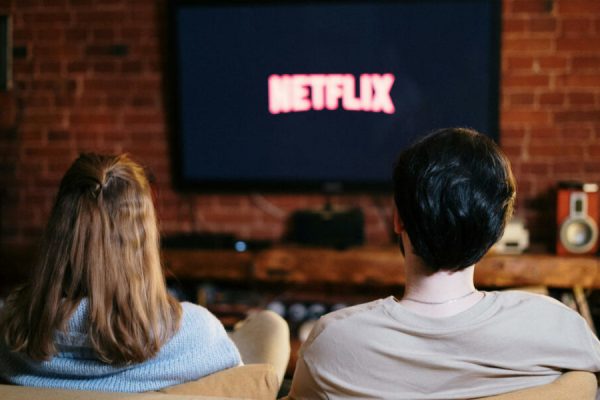 Netflix estudia un plan gratuito con publicidad