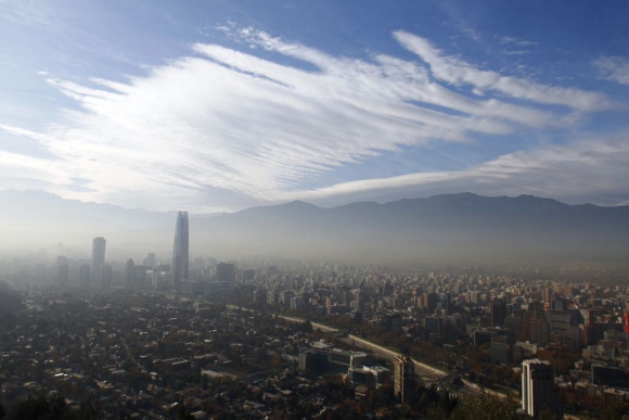 Preemergencia rige mañana en Santiago