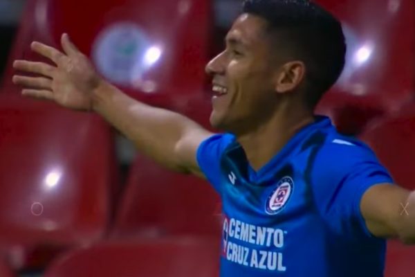 ¿Adiós al Cruz Azul? Esto es lo que se dice sobre el futuro de Uriel Antuna