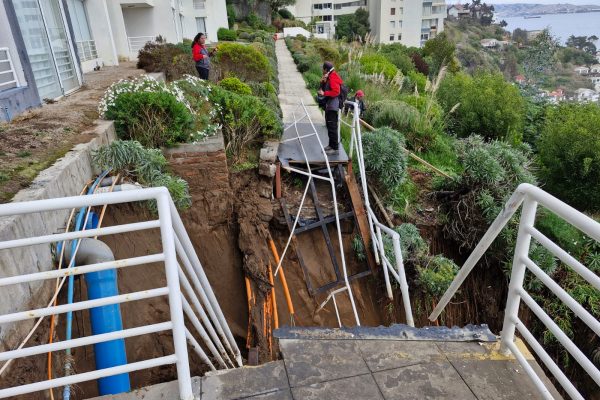 Serviu Activa Recursos de Emergencia para Socavón en Edificio Euromarina II en Reñaca