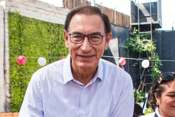 Martín Vizcarra: Fiscalía presentó denuncia constitucional contra expresidente