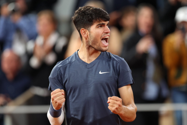 Alcaraz remonta ante Sinner para alcanzar su primera final en Roland Garros – Diario Deportivo Más