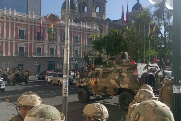 Lo que se dijo y lo que pasó en la asonada golpista en Bolivia