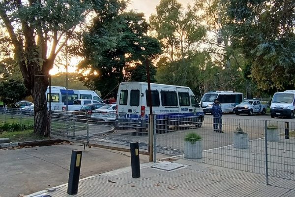 Estatales. Denuncian que el Gobierno nacional militarizó con la Policía Bonaerense la sede del INTI