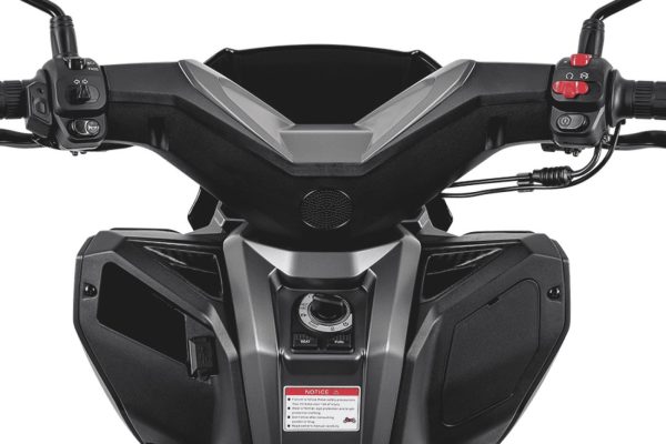 Esta scooter de 125 cc ahora tiene 200 € de descuento y seguro gratis