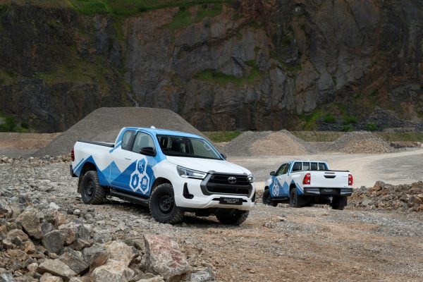 Con 600 km de autonomía, aquí tienes la pick-up indestructible que no funciona con gasolina, ni diésel, sino hidrógeno